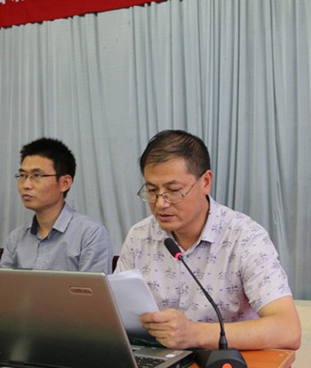 数学老师徐朗千建言理想课堂