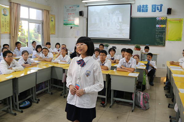小小演讲家阎馨声情并茂的演讲