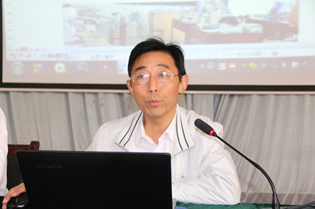 殷副校长对后勤员工如何发挥正能量,创为师生、家长最满意的服务提出了具体要求