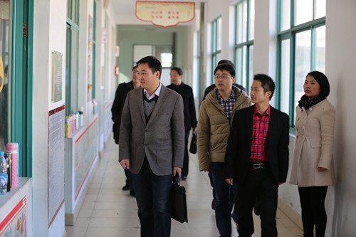 扬州团市委来宝应实小开展少先队活动课程建设调研会