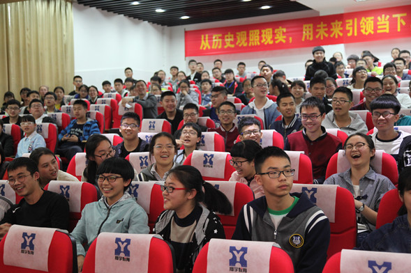 翔宇中学高中:传承翔宇文化做优秀翔宇学子