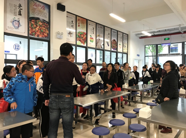 点击图片查看详情 人口教育学校_...京理工大学继续教育学院隆重举行分团委 学生会竞选大会(3)