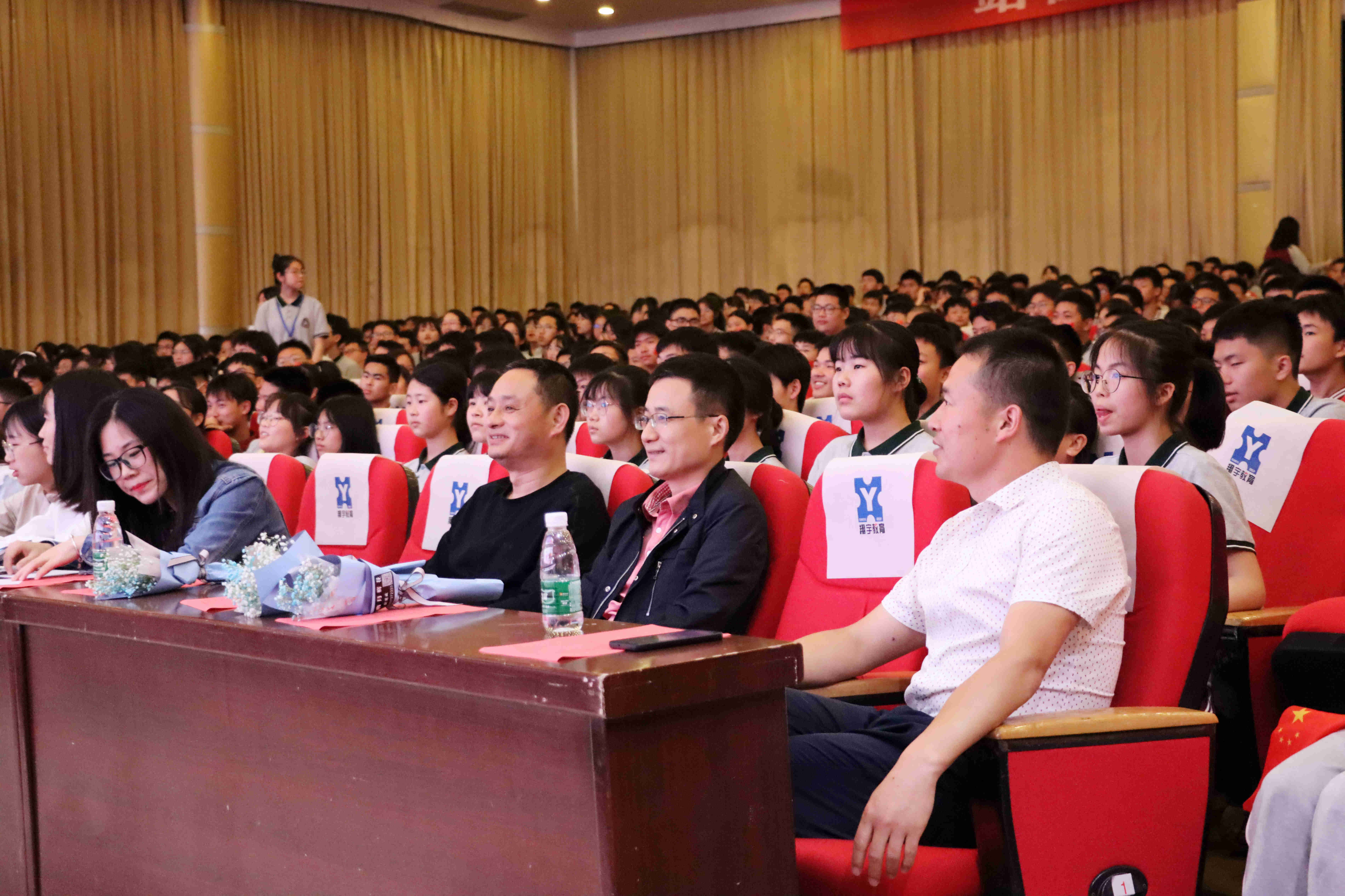 监利中学举行庆祝建党100周年红歌合唱比赛