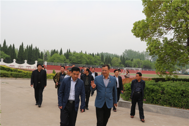 鄂尔多斯王建简历图片(鄂尔多斯房地产公司老板)