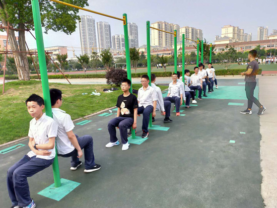 曙光初中部:快乐与安全同在