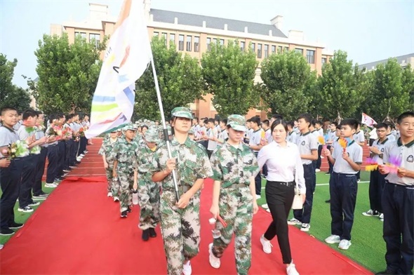 枣庄翔宇中学开学典礼:山海广阔,逐梦星辰