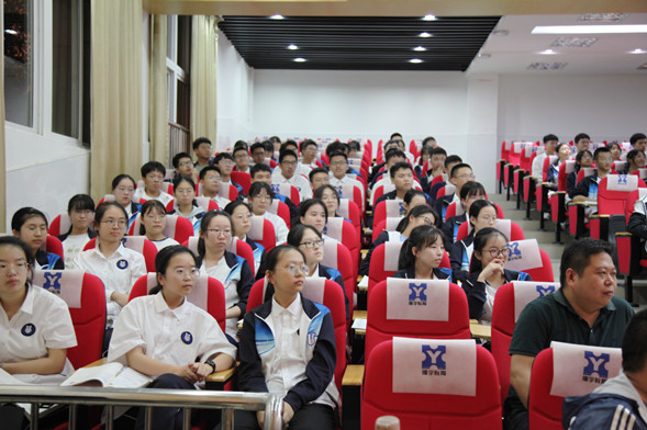 翔宇高中别样风景:演讲会才落幕,辩论赛即开锣