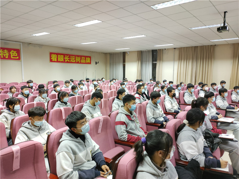 结束亦启程—— 枣庄十八中召开学生会学期总结暨表彰大会