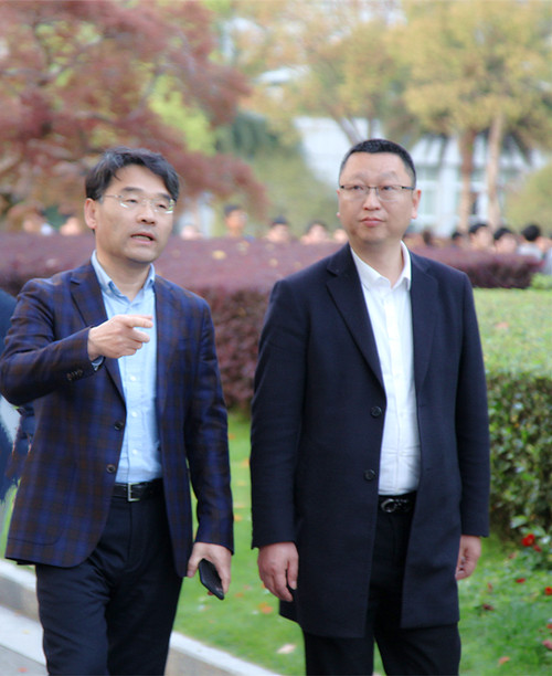 永嘉县教育局周旭亮局长视察翔宇中学