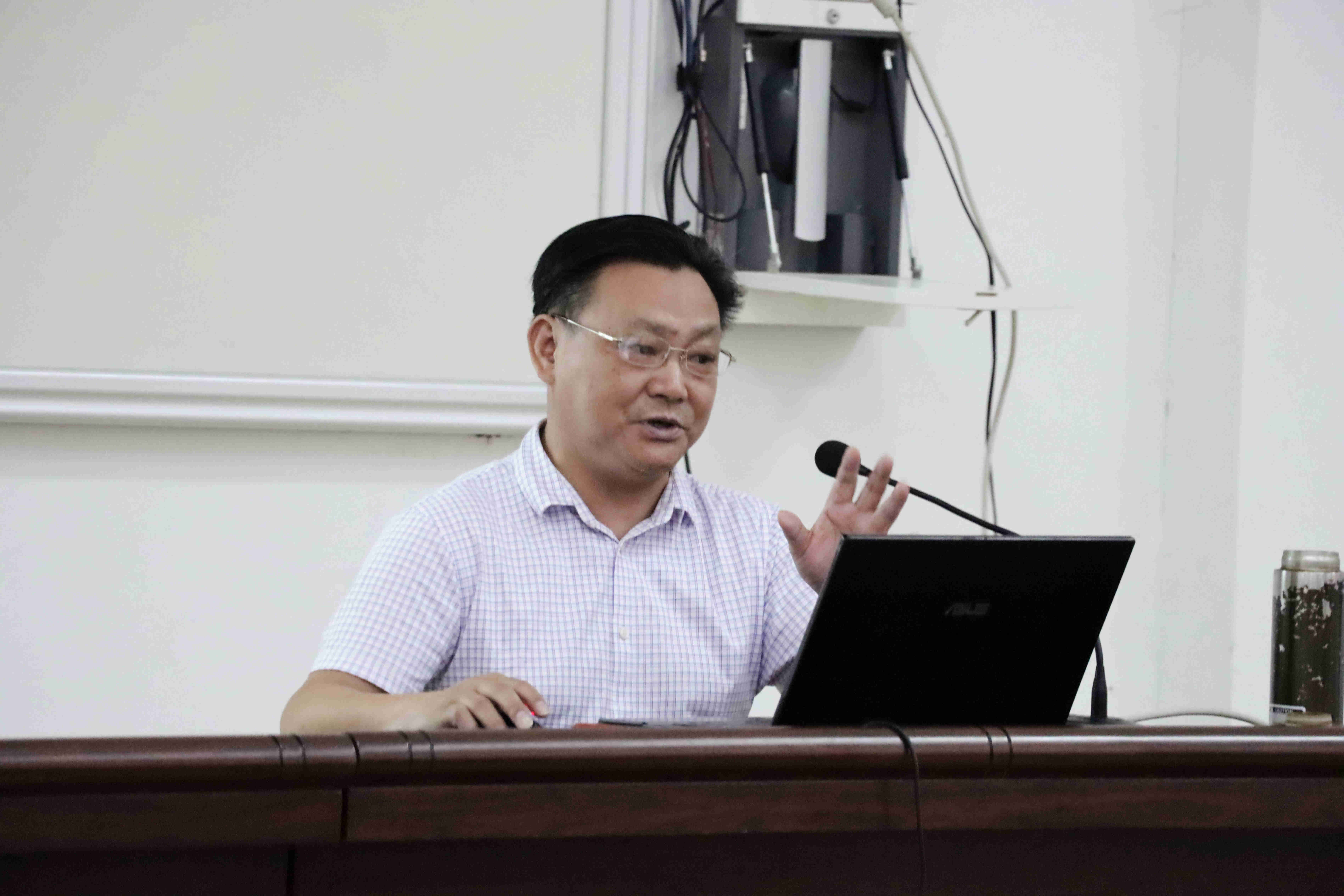 监利中学;铭记党史 薪火传承