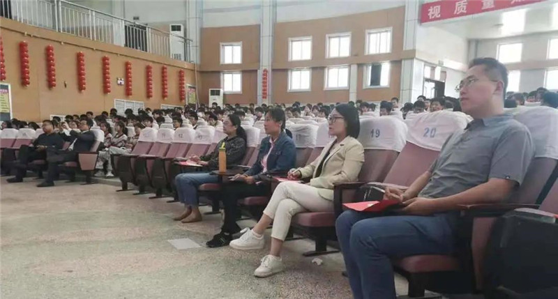 图片[3]-【向党献礼】枣庄十八中高二举行庆祝建党100周年红歌合唱比赛-爱山亭网