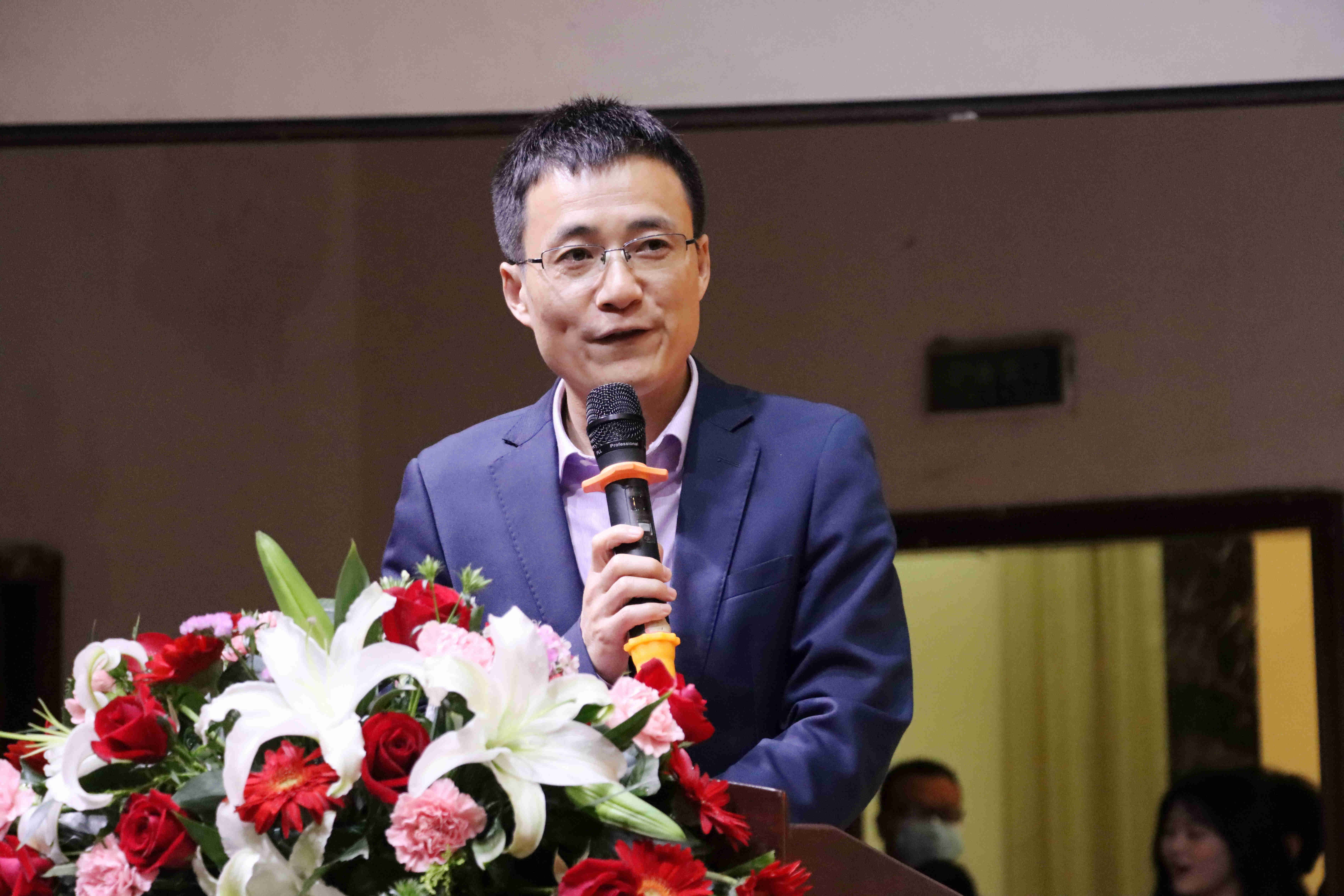 监利中学举行2021届毕业生成人礼暨毕业典礼