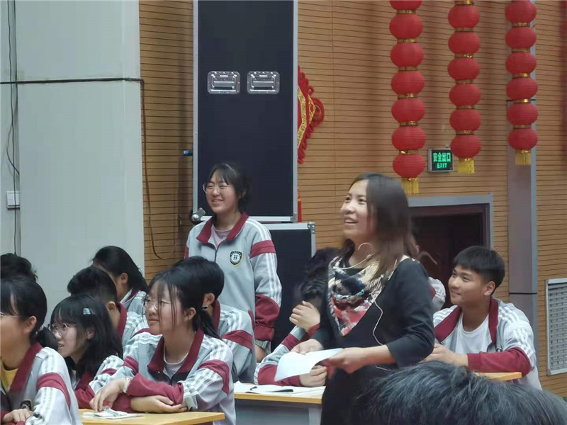 图片[1]-枣庄十八中：让主题班会也开花-爱山亭网