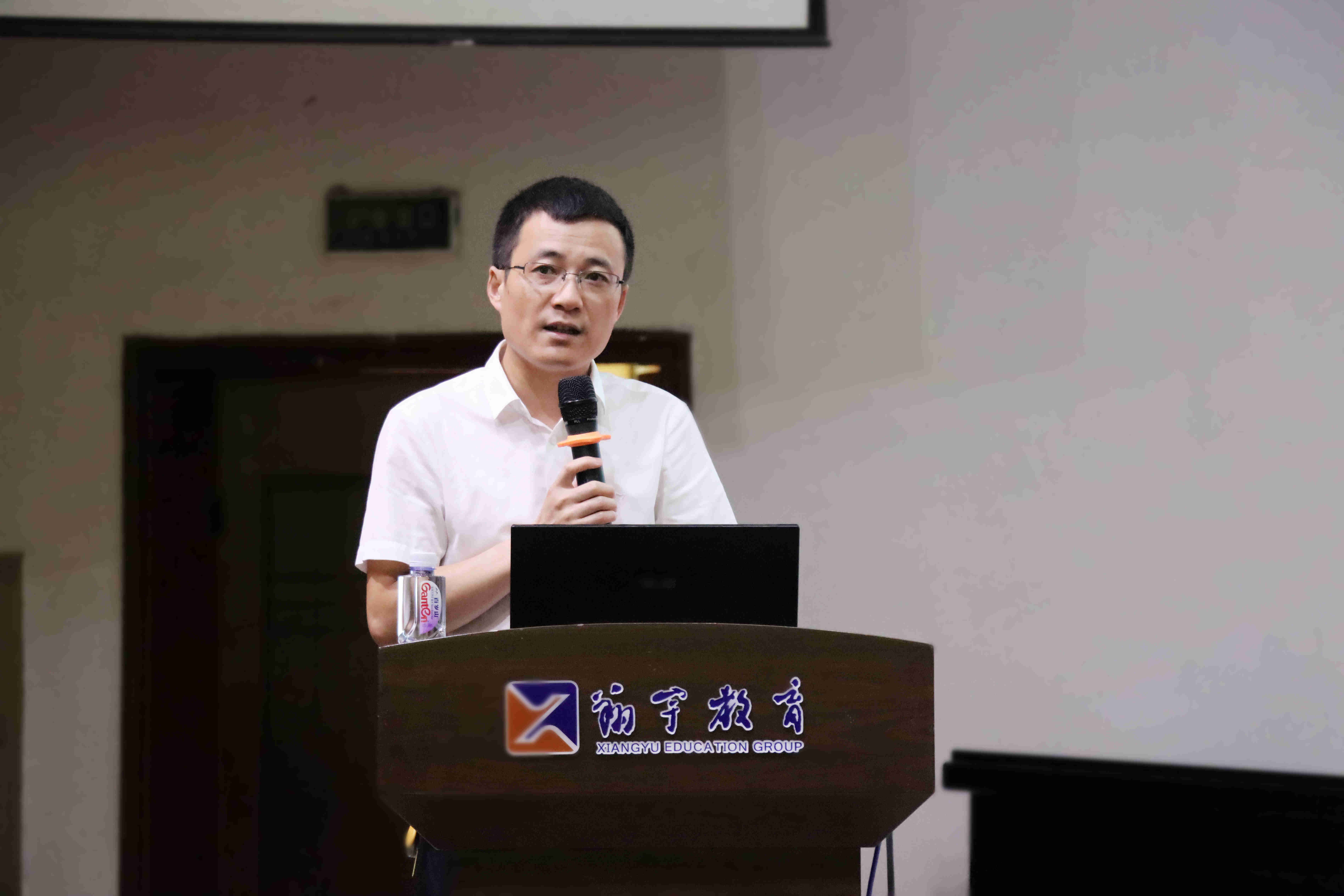 沙市第四中学教师团队来监利中学参观交流