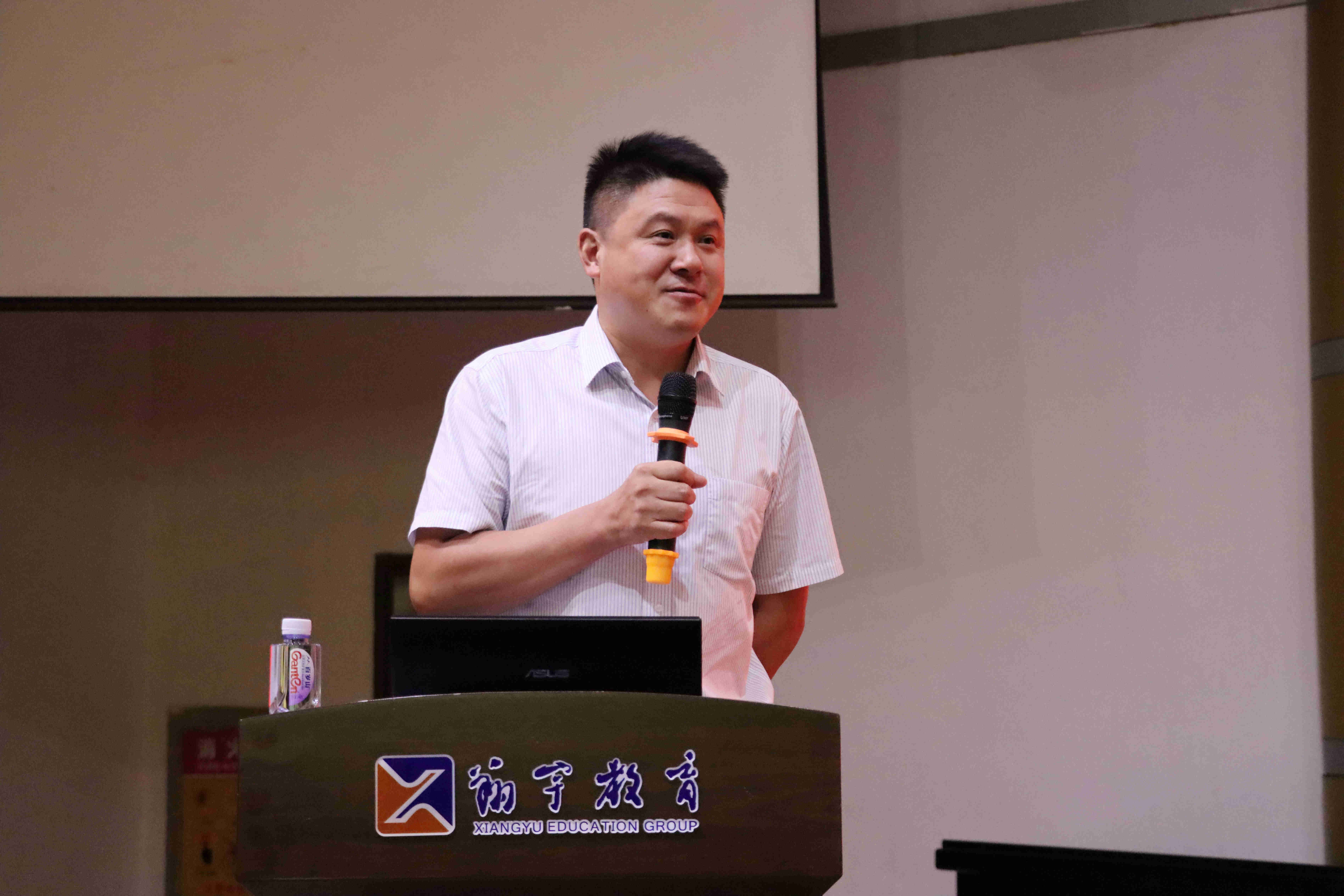 沙市第四中学教师团队来监利中学参观交流