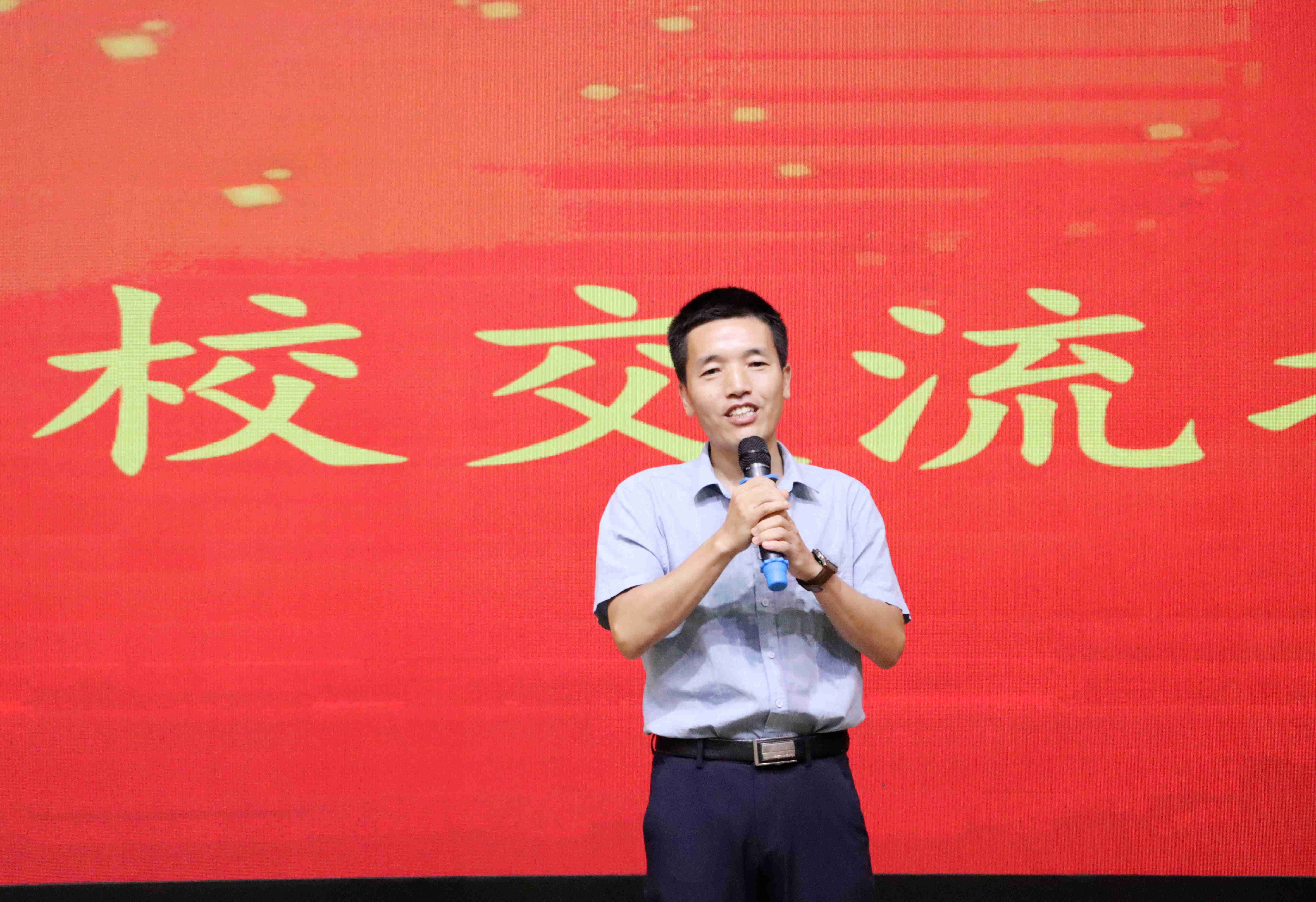 沙市第四中学教师团队来监利中学参观交流