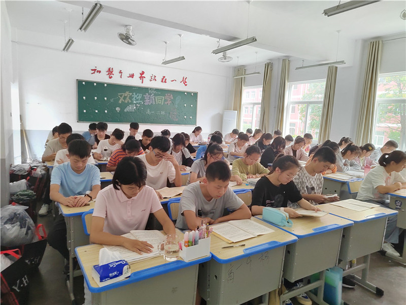 图片[3]-【高一启航】枣庄十八中21级“萌新”报到啦！-爱山亭网