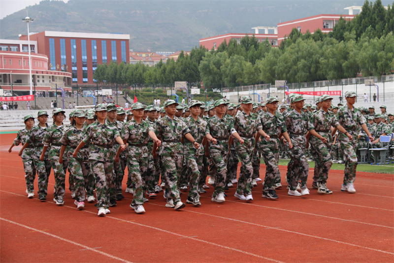图片[22]-枣庄十八中举行2021级新生军训闭营仪式-爱山亭网