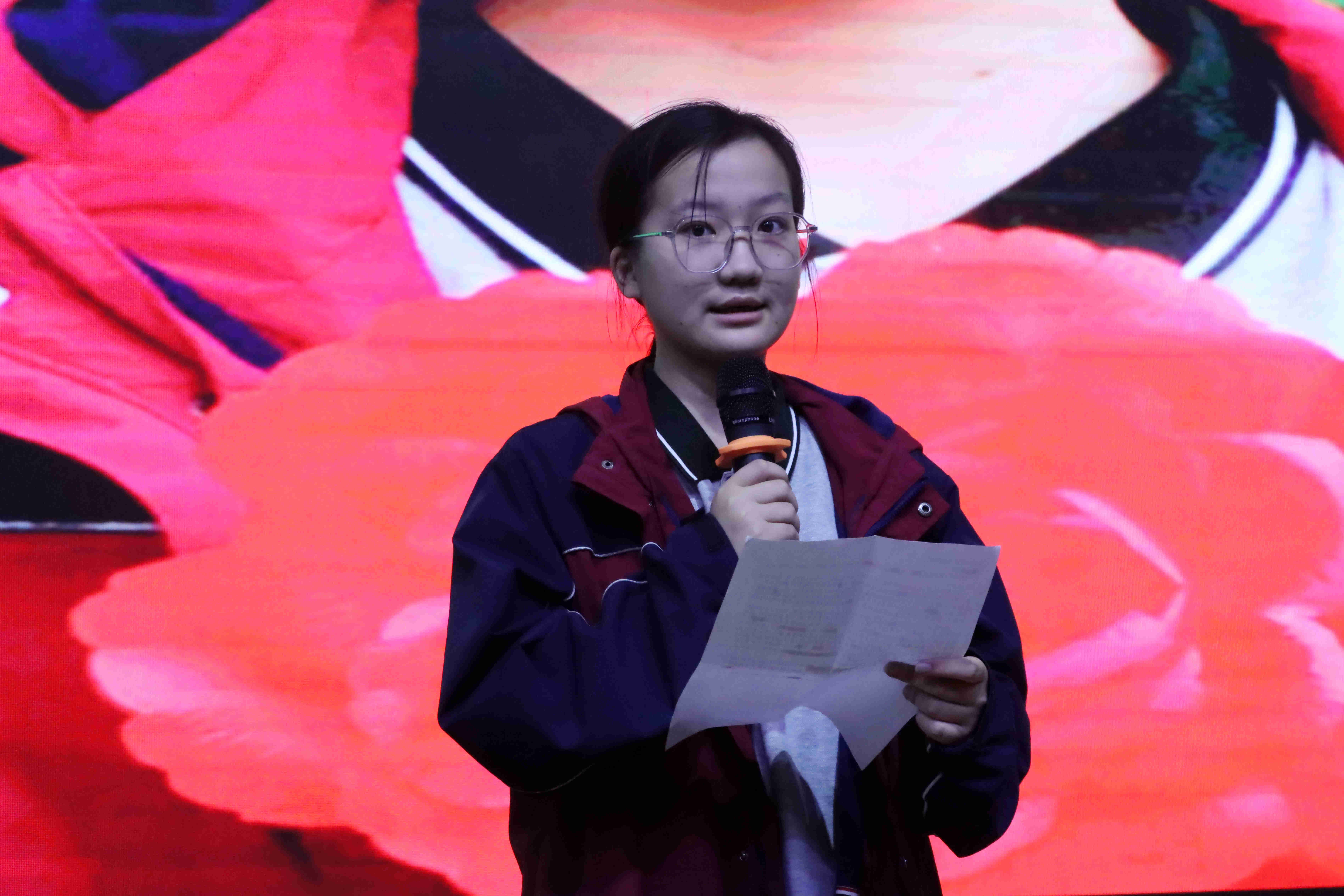 监利中学召开高一年级下学期期末考试表彰大会