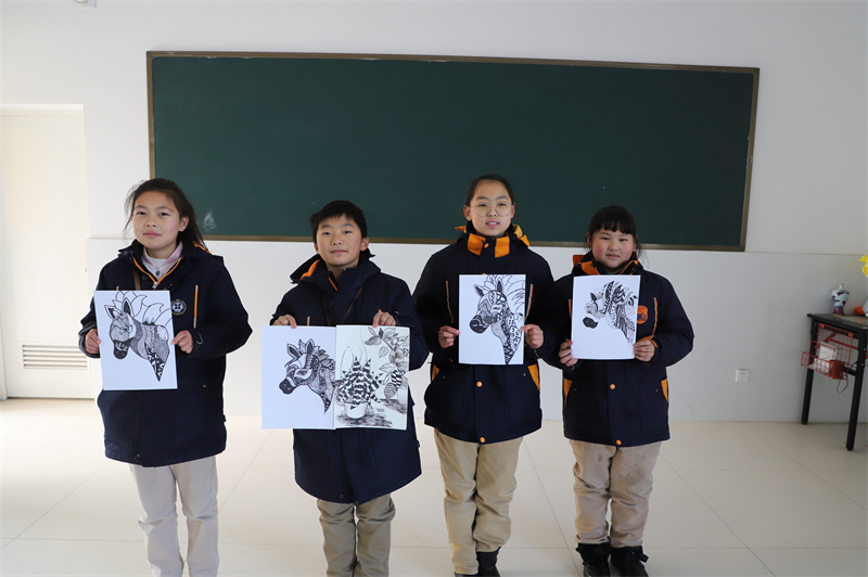缤纷社团 幸福成长——徜徉画海,放飞梦想