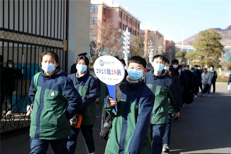 拦坝筑岛护平安