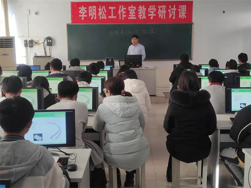 图片[1]-枣庄十八中：三尺讲台献寸心-爱山亭网