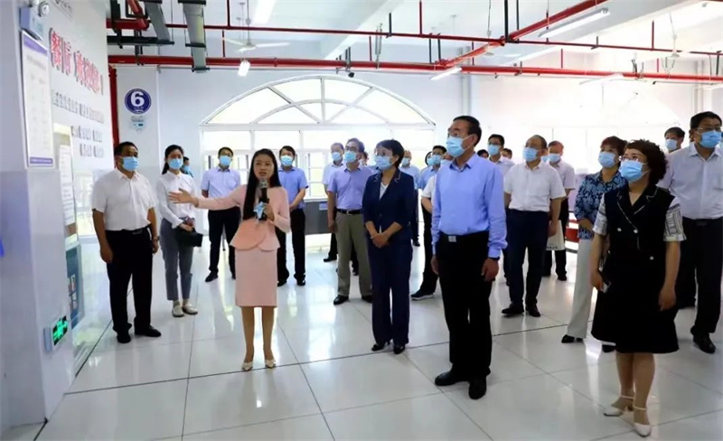 图片[2]-全市人大“履职亮屏、靶向监督”现场观摩枣庄翔宇中学-爱山亭网