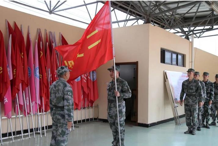 龙泉浙大中学举行第五届军训开营仪式
