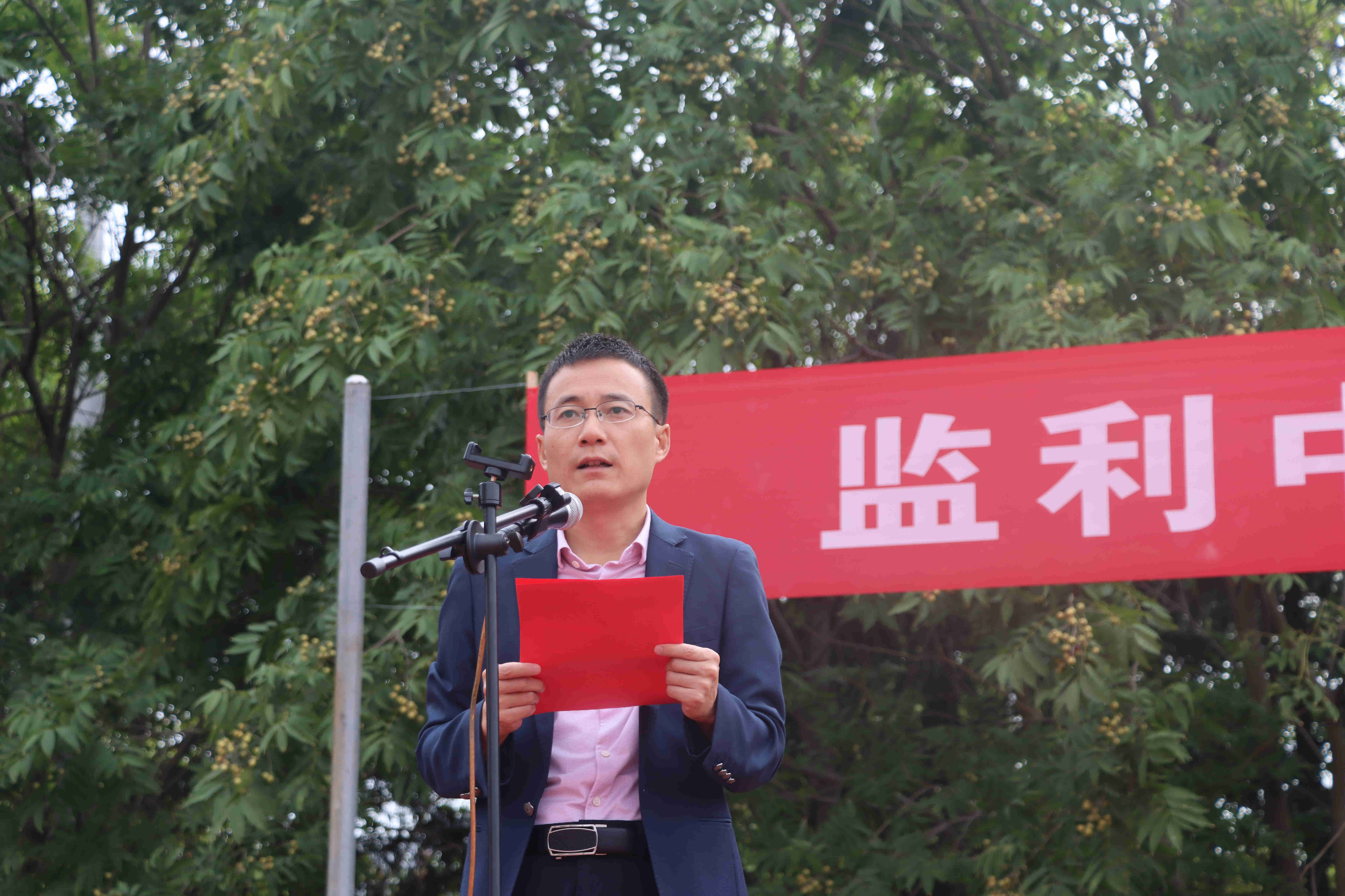 青春孕育无限希望,青年创造美好明天