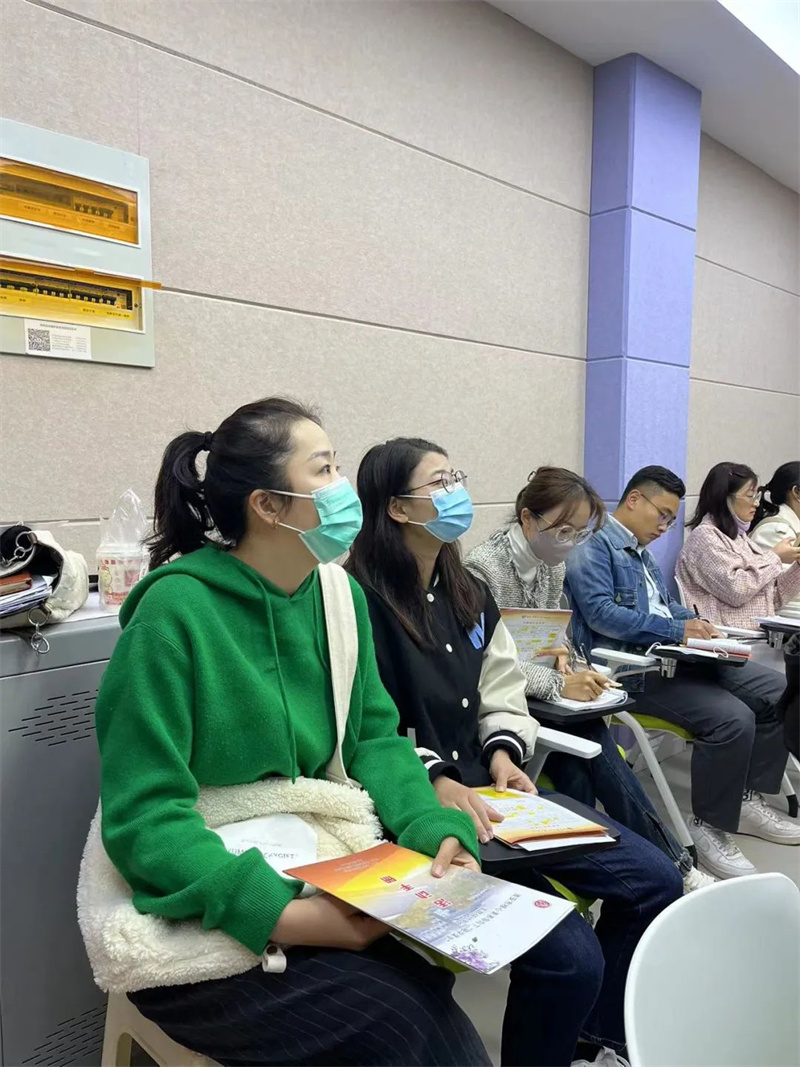 淮外教师参加淮安市“融学课堂”主题教学研讨活动