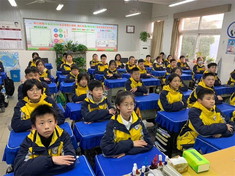 保持乐观心态,微笑面对生活