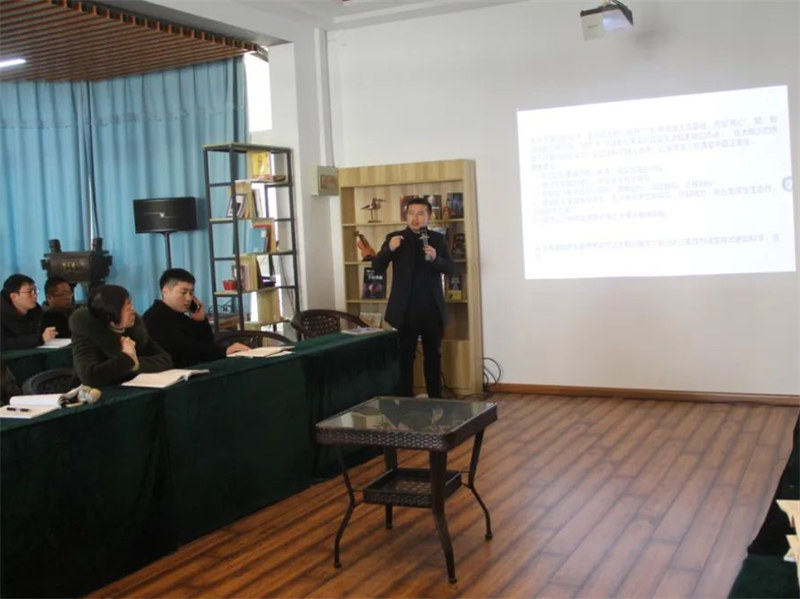 淮外教学教研处召开“大概念大单元”课堂研究推进会