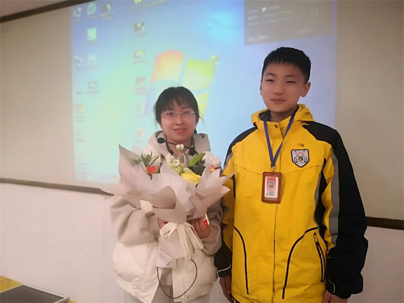 十里春风,芳华如你
