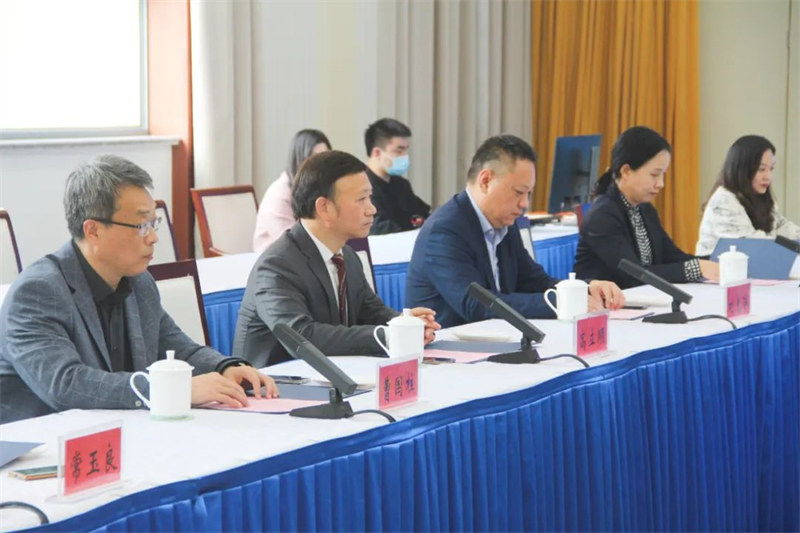 淮外与市中院举行共建协议签约仪式