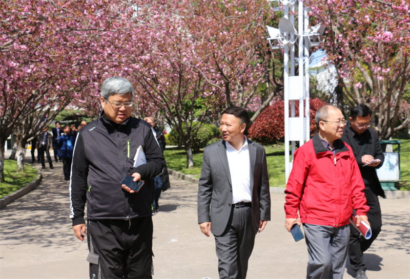 人大、北航、瑞中、淮中产学研校友联盟考察团访问淮外