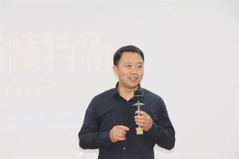 专精特新,做有温度的淮外宣传人