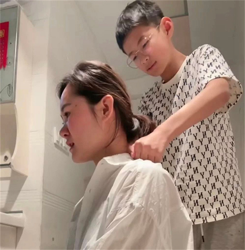 母亲节,淮外学子这样做!