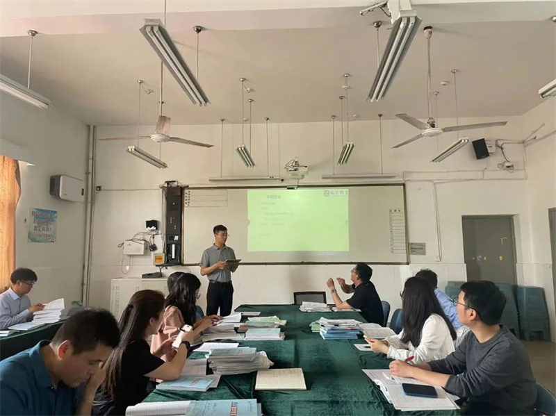 淮外教学教研处召开月度研修会议