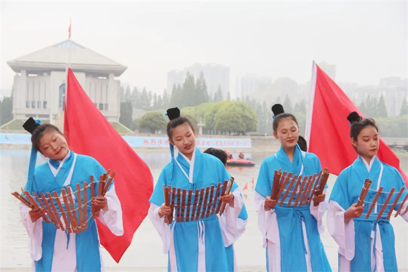 乐礼粽香迎端午,尚礼霓裳承传统