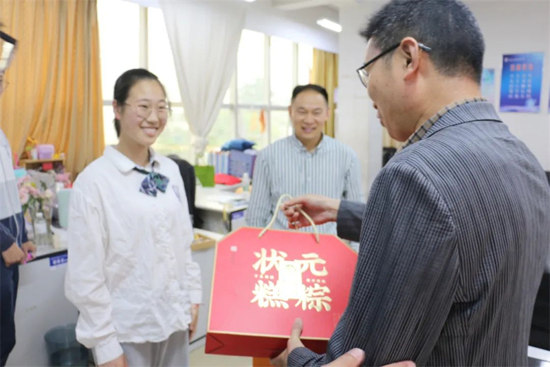 助力中高考,暖心送温情
