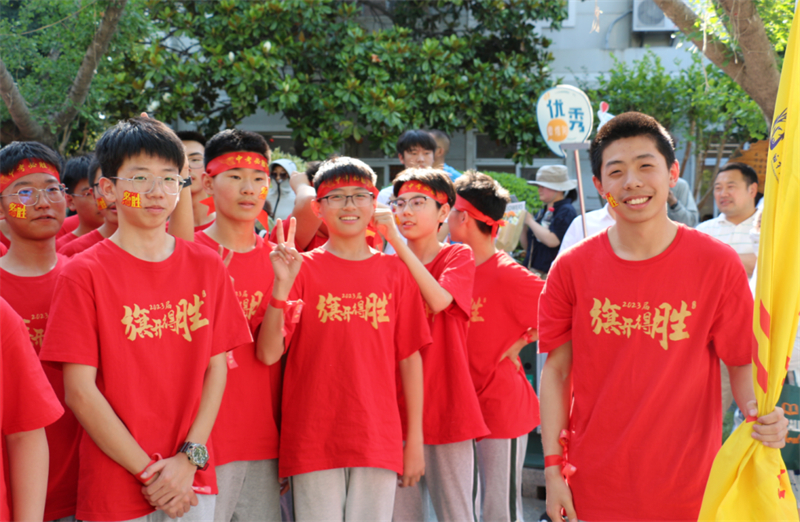 “快乐奔跑”演绎绚烂青春,“赢在中考”激发学子豪情