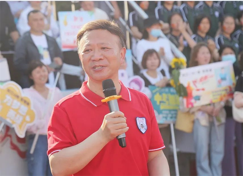“快乐奔跑”演绎绚烂青春,“赢在中考”激发学子豪情
