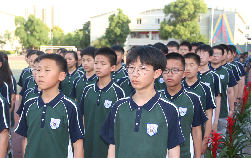 激情跑操比赛,绽放青春风采