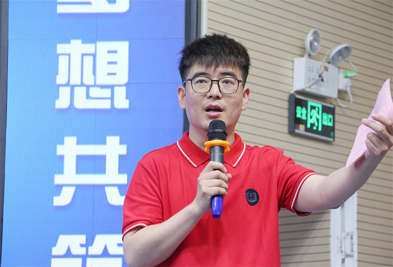 科技进校园,逐梦瞰世界
