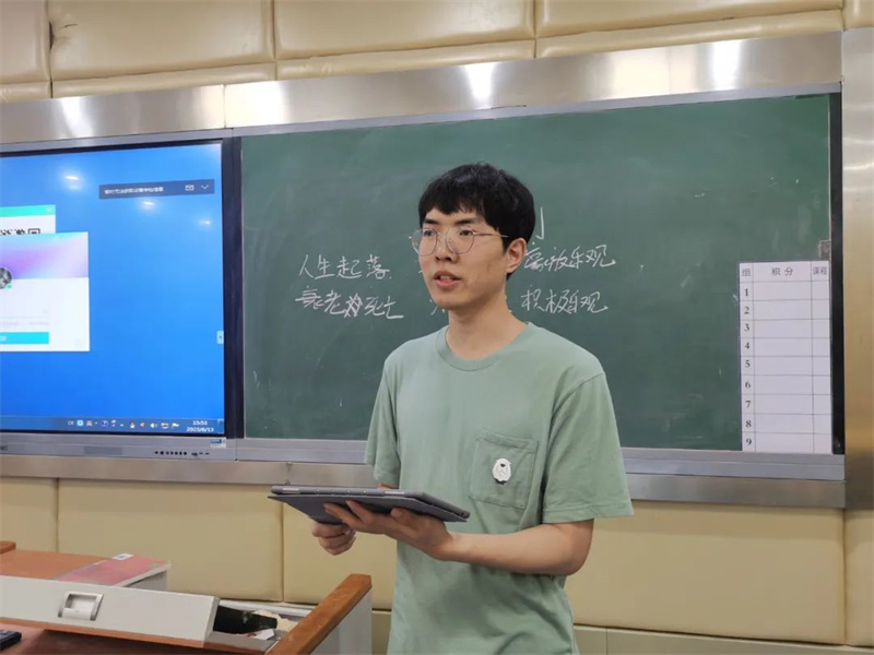 淮外举行“青蓝工程”徒弟年度汇报课活动