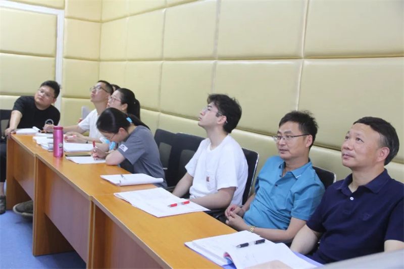 淮外举行“青蓝工程”徒弟年度汇报课活动