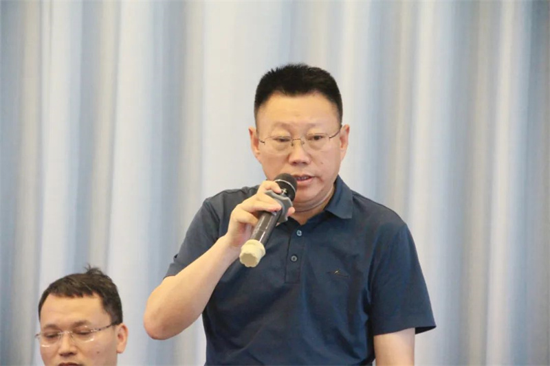 湖北黄冈希贤高级中学考察团来淮外参观交流