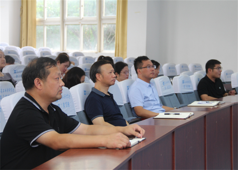 后勤不“后” 服务先行| 淮外召开全体后勤员工会议