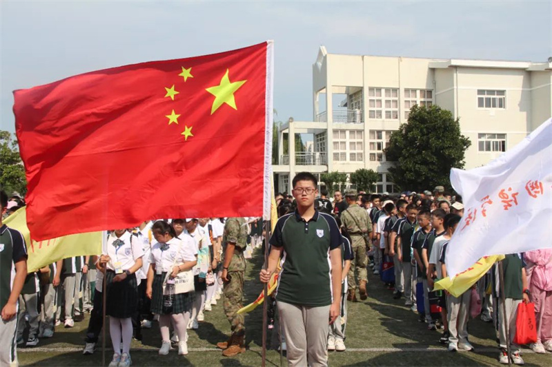 徒步拉练斩荆棘,厉兵秣马致青春